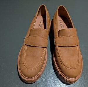 a.n.a Leather Penny Loafers in Tan for Women Size 9.5 NWOT